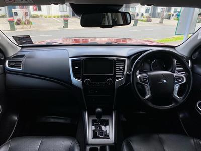 2020 Mitsubishi Triton - Thumbnail