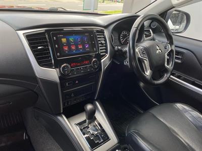 2020 Mitsubishi Triton - Thumbnail