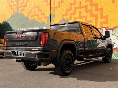 2020 GMC Sierra - Thumbnail