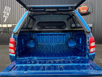 2016 Mitsubishi Triton - Thumbnail