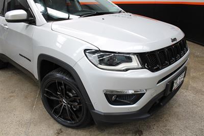 2018 Jeep Compass - Thumbnail