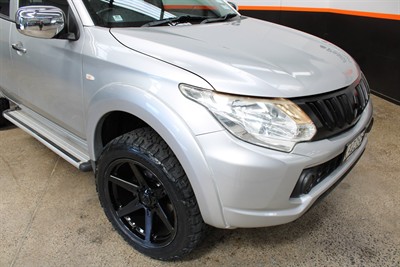 2016 Mitsubishi Triton - Thumbnail