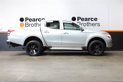 2016 Mitsubishi Triton - Thumbnail