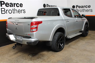 2016 Mitsubishi Triton - Thumbnail