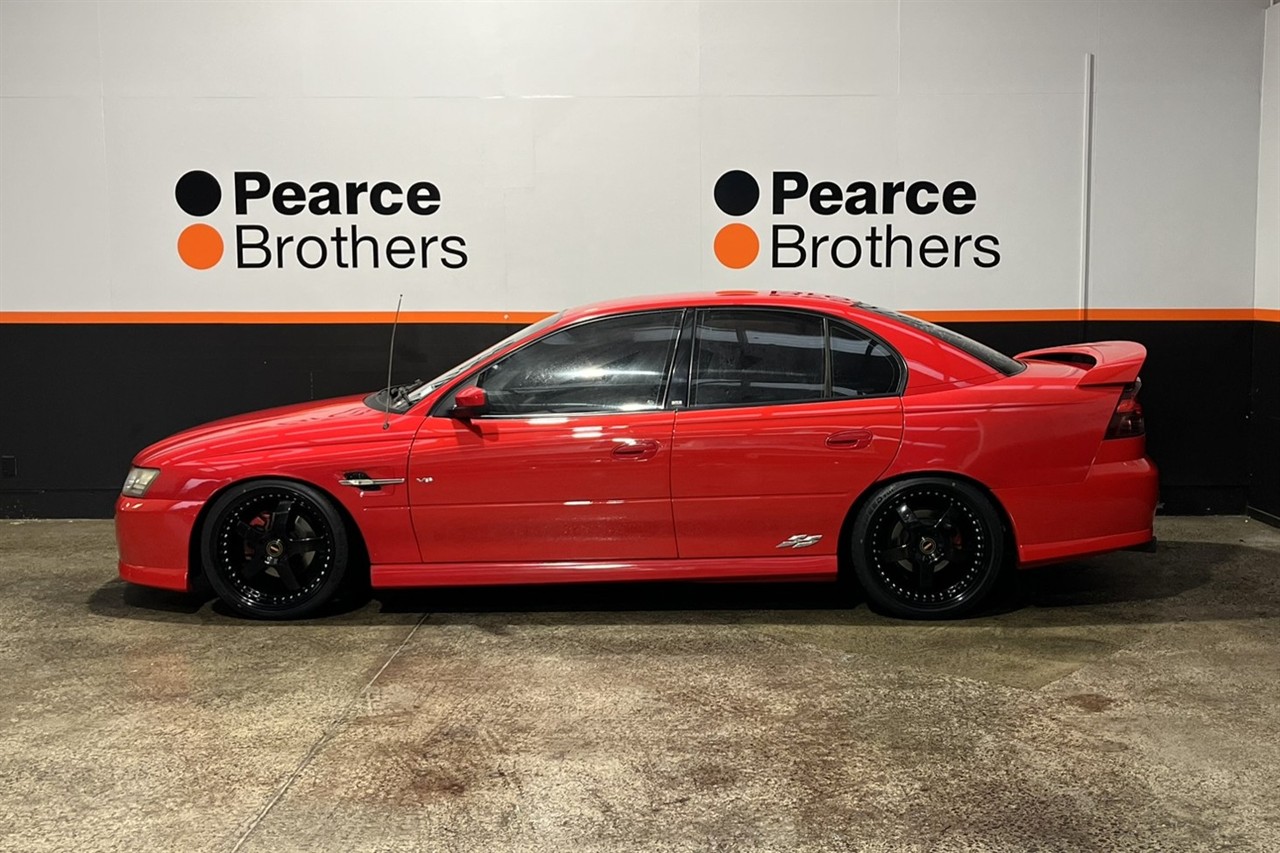 2005 Holden COMMODORE