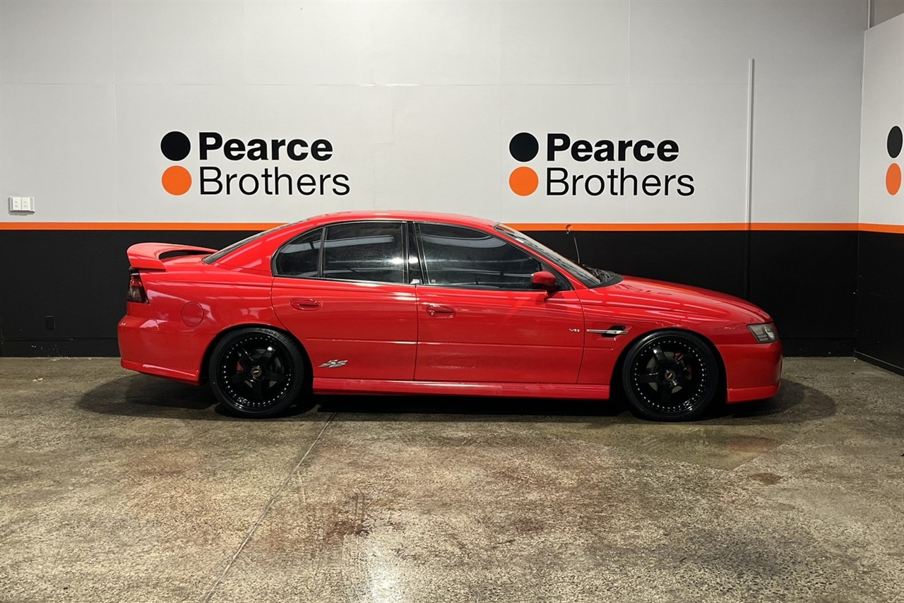 2005 Holden COMMODORE