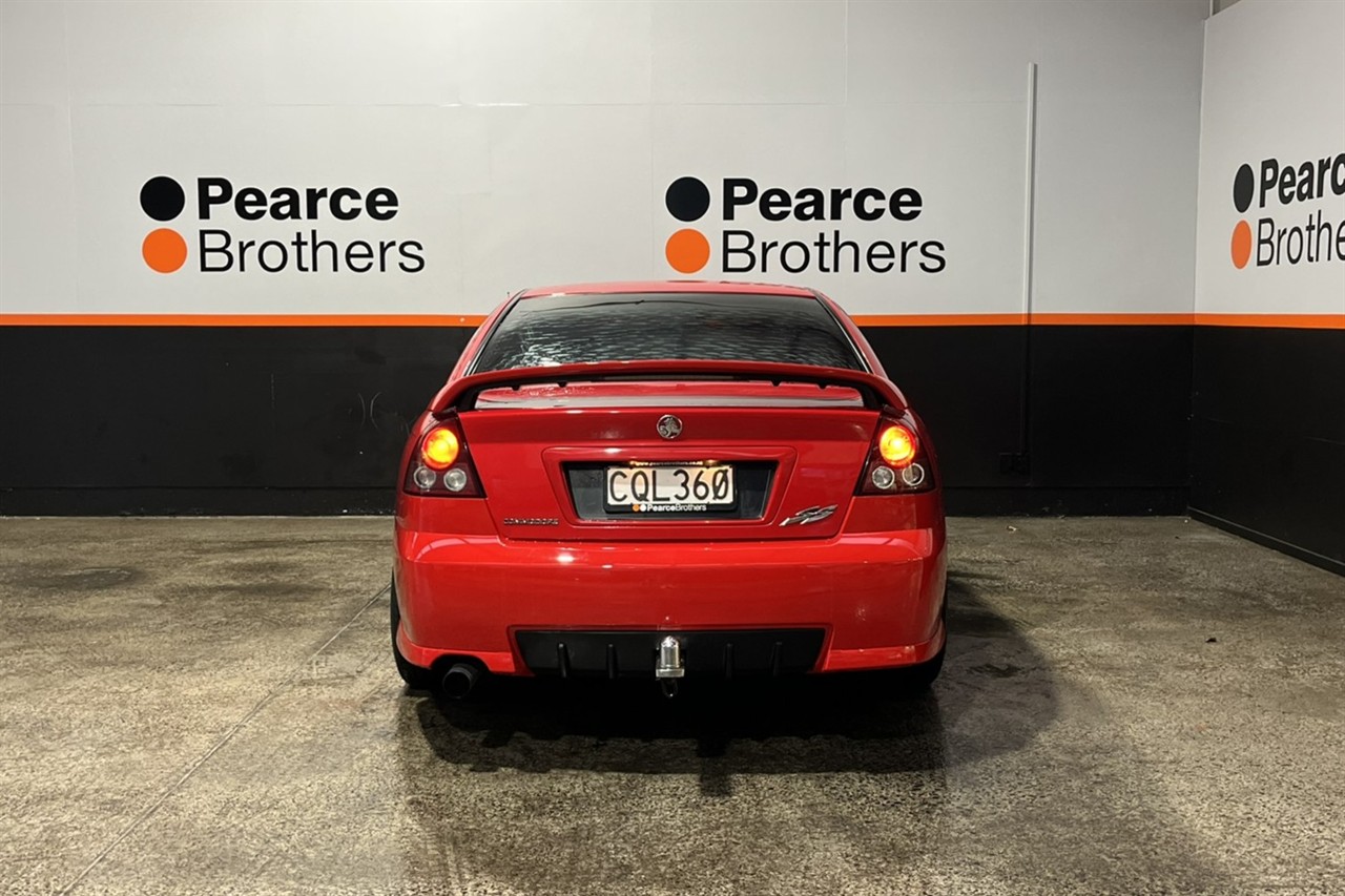 2005 Holden COMMODORE