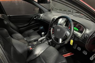 2005 Holden COMMODORE - Thumbnail