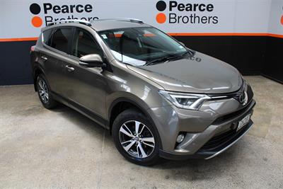 2018 Toyota RAV4 - Thumbnail