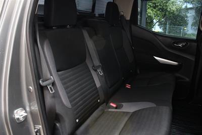 2021 Nissan Navara - Thumbnail