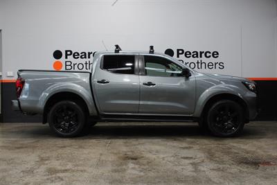 2021 Nissan Navara - Thumbnail