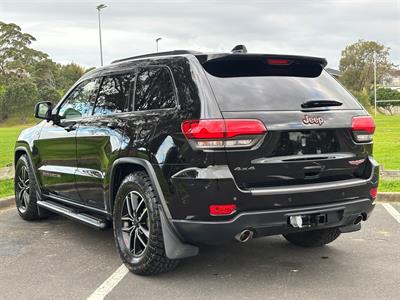 2019 Jeep GRAND CHEROKEE - Thumbnail