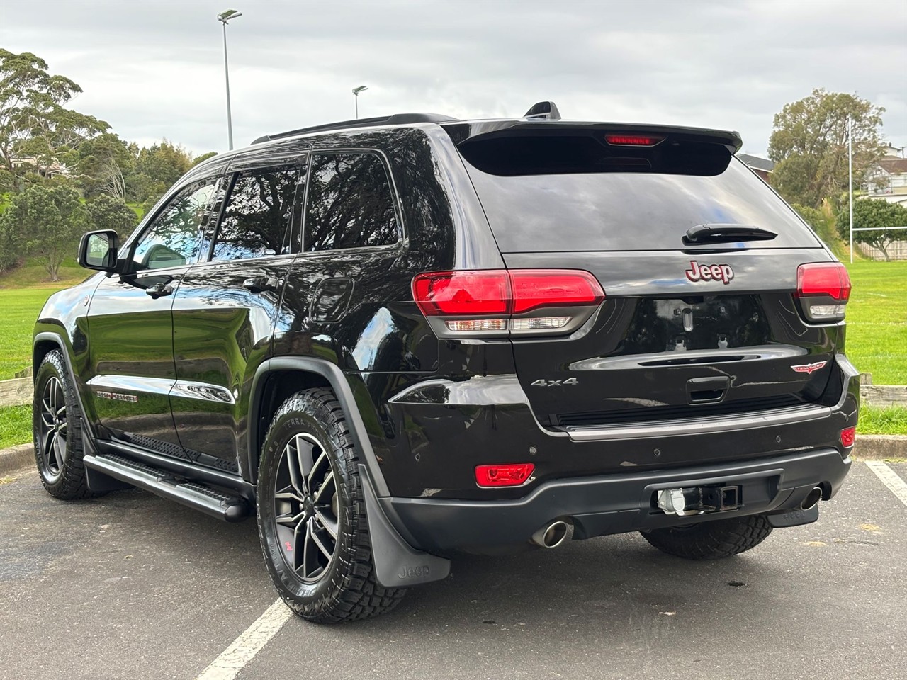 2019 Jeep GRAND CHEROKEE