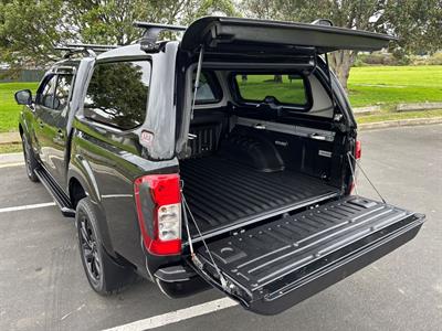 2020 Nissan Navara - Thumbnail