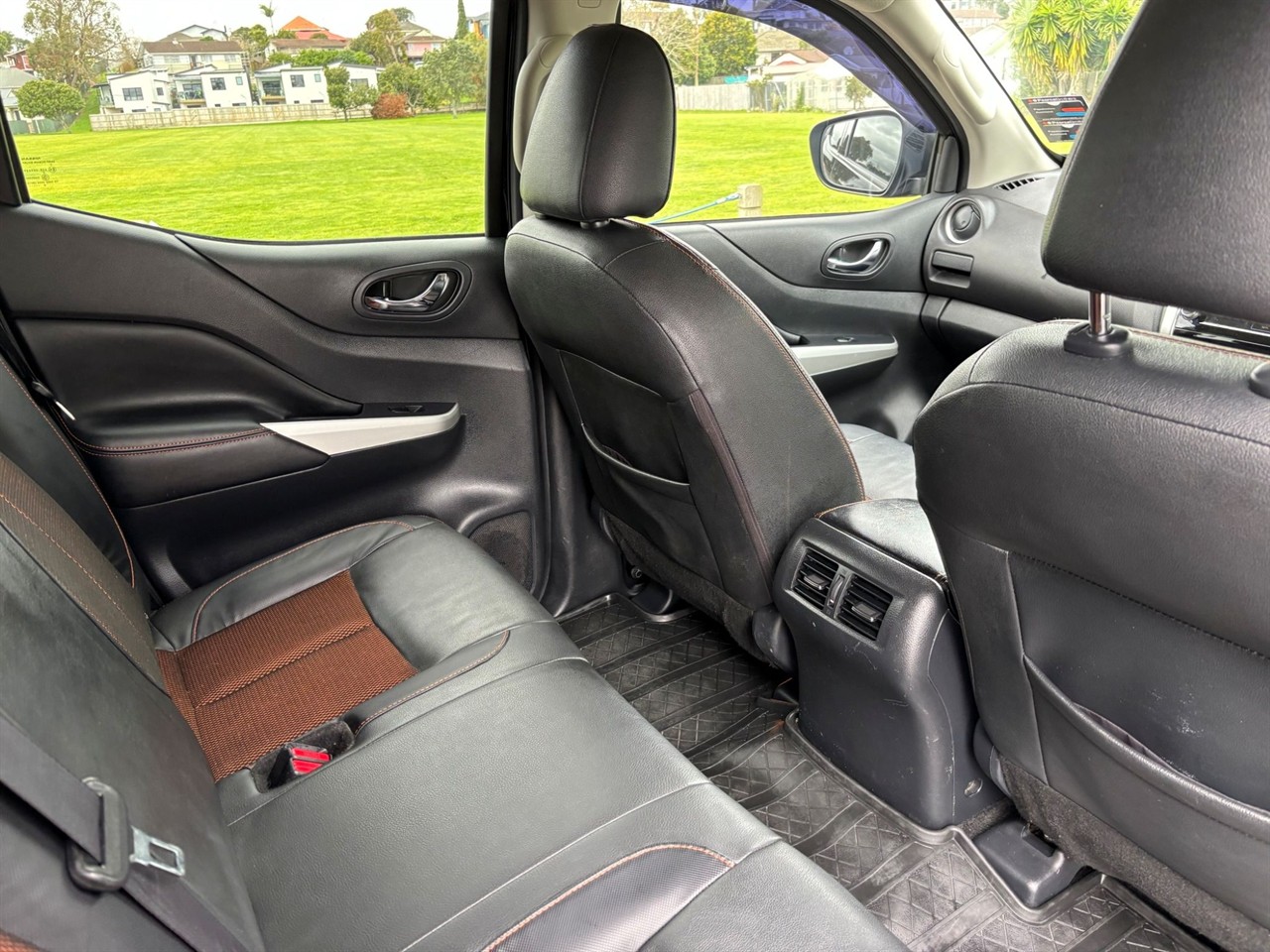 2020 Nissan Navara