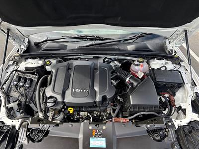 2018 Holden Commodore - Thumbnail