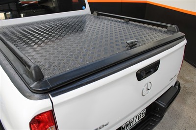 2019 Mercedes-Benz X-Class - Thumbnail