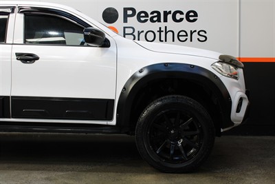 2019 Mercedes-Benz X-Class - Thumbnail