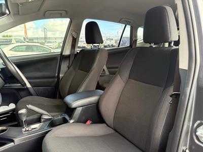 2014 Toyota RAV4 - Thumbnail