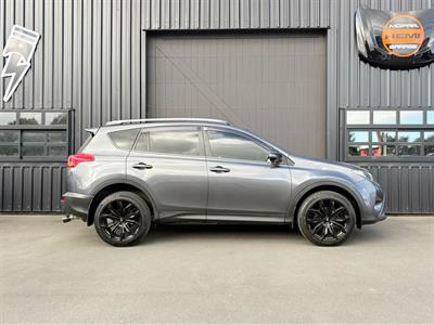 2014 Toyota RAV4 - Thumbnail
