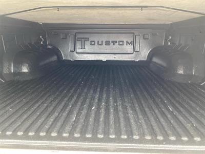 2015 Toyota Hilux - Thumbnail