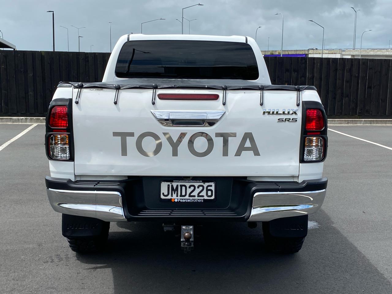 2015 Toyota Hilux