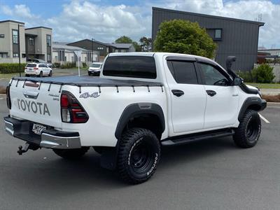 2015 Toyota Hilux - Thumbnail