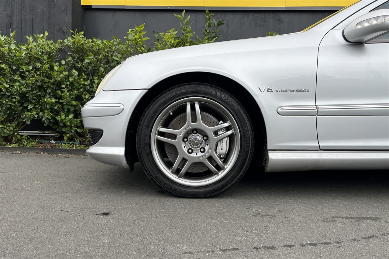 2001 Mercedes-Benz C32