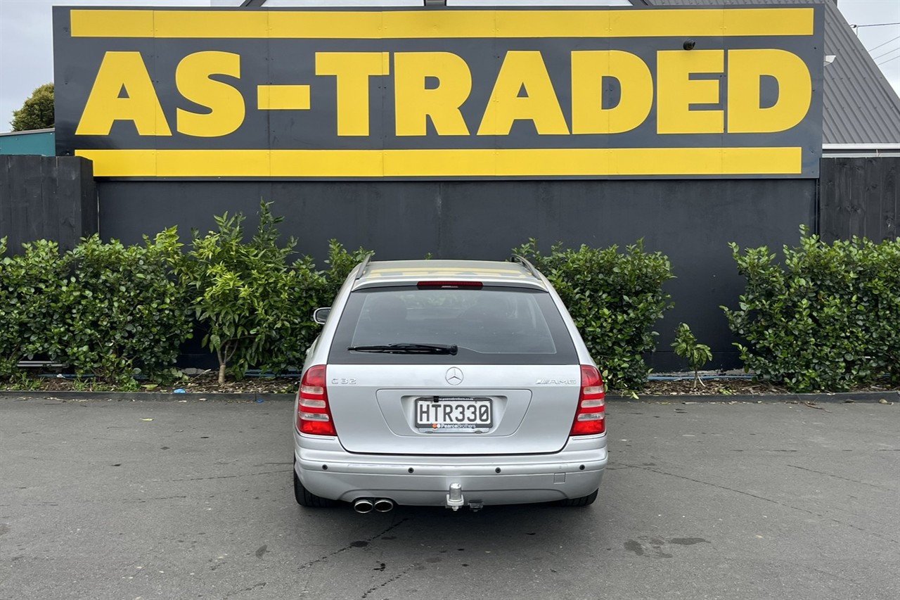 2001 Mercedes-Benz C32