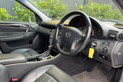 2001 Mercedes-Benz C32 - Thumbnail