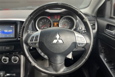 2016 Mitsubishi Lancer - Thumbnail