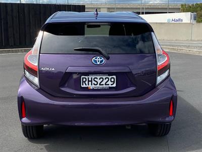 2020 Toyota Aqua - Thumbnail