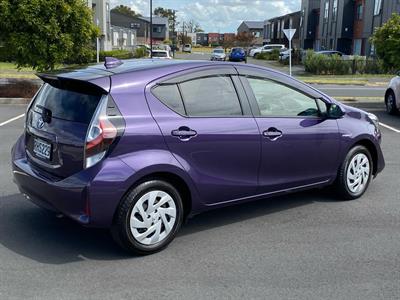 2020 Toyota Aqua - Thumbnail