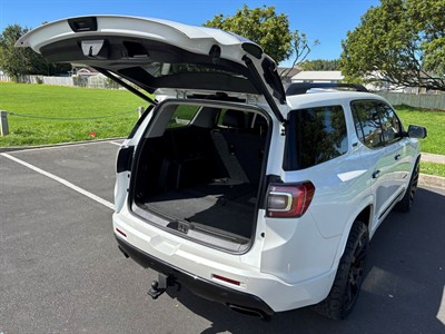 2018 Holden Acadia - Thumbnail