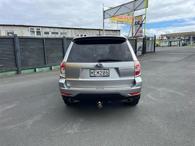 2010 Subaru FORESTER - Thumbnail