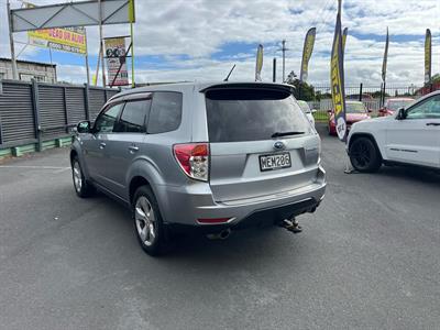 2010 Subaru FORESTER - Thumbnail