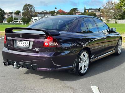 2004 Holden Commodore - Thumbnail