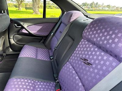 2004 Holden Commodore - Thumbnail