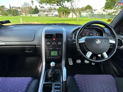 2004 Holden Commodore - Thumbnail