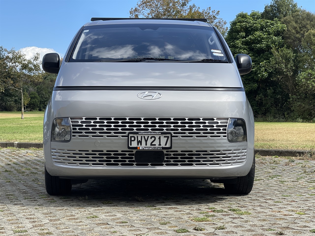 2023 Hyundai Staria Load