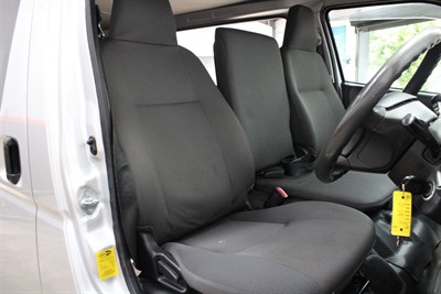 2013 Toyota Hiace - Thumbnail