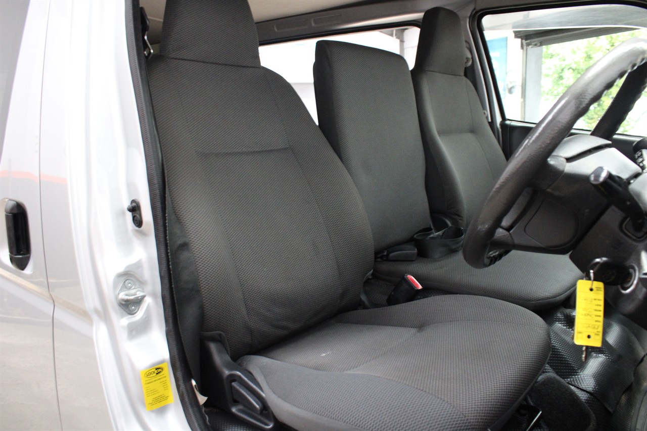 2013 Toyota Hiace