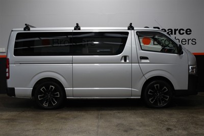2013 Toyota Hiace - Thumbnail