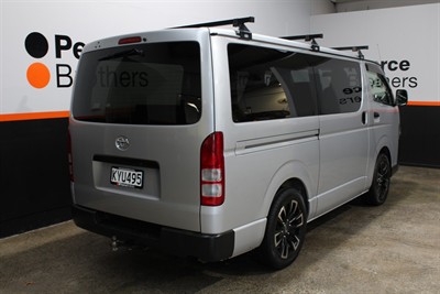 2013 Toyota Hiace - Thumbnail