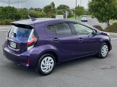 2020 Toyota Aqua - Thumbnail