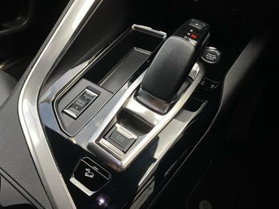 2022 Peugeot 3008 - Thumbnail