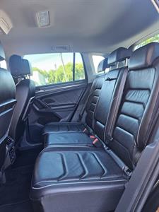 2019 Volkswagen Tiguan - Thumbnail