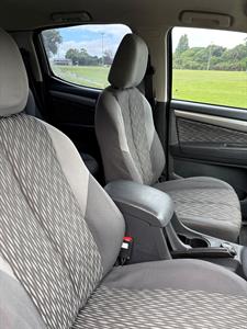 2016 Holden Colorado - Thumbnail