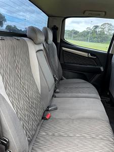 2016 Holden Colorado - Thumbnail