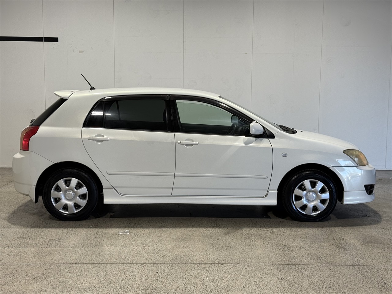 2004 Toyota Allex